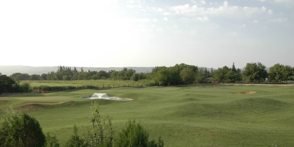 Ambasadori Golf Resort, complete with Huxley Premier All-Weather Golf Greens and tee boxes fitted with Huxley Golf’s PGA standard all-weather turf