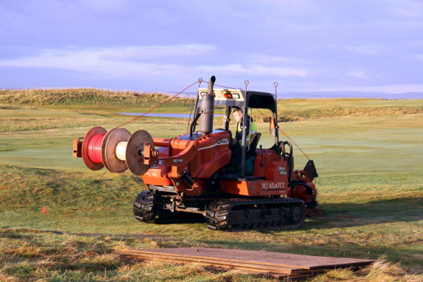 MJ Abbott’s contract team moling-in a new irrigation mainline at Royal Porthcawl Golf Club, south Wales.