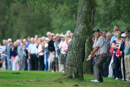 Large crowds watch Mark James in action at Worburn Golf Club (Getty Images)