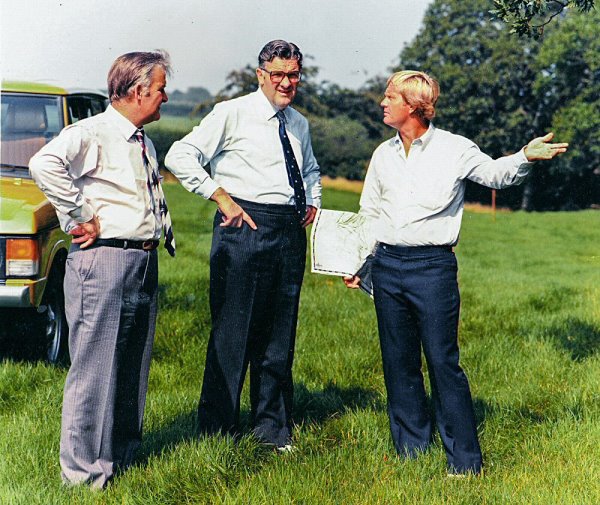 MartinBond (l) Hermon Bond, and JackNicklaus (r) during St Mellion construction in 1983