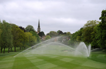 Toro Lynx and GDC irrigation system in action at Wimbledon Park Golf Club.