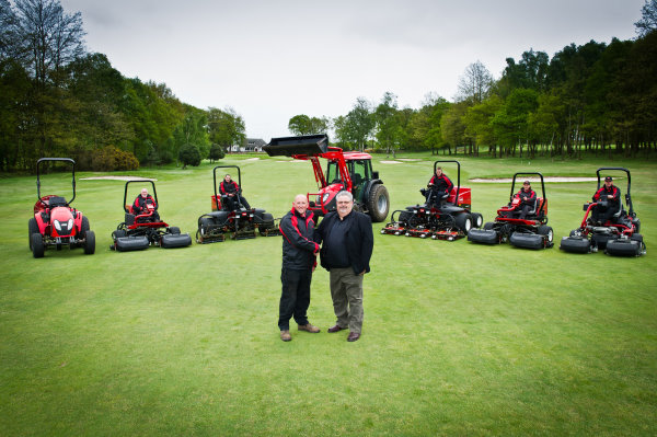 Peter Sands, course manager at Longcliffe Golf Club on the left shakes hands with Andy Humble from Lely UK.