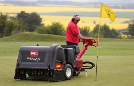 The Toro ProCore 648 in action at High Post Golf Club