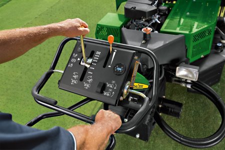 A redesigned operator station provides easier control of the machines, as well as reduced levels of handlebar vibration