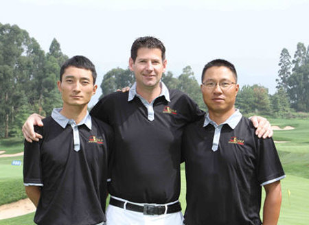 Jason Hoyles with Chinese instructors Toby Zhang and Yang Yong at the new Golf Academy China.