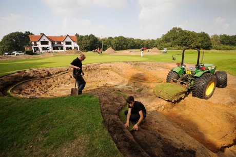 Work to restore the historic bunkers at Ipswich Golf Club begins on the 18th hole
