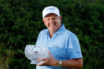 Colin Montgomerie  with the John Jacobs Trophy