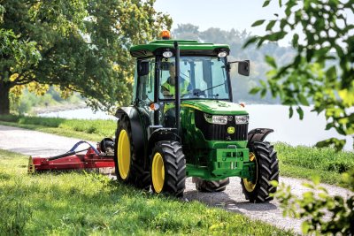 New John Deere 5085GF tractor