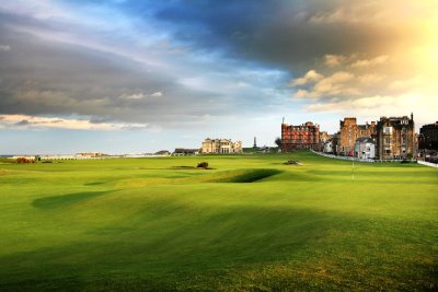 Old Course, St Andrews 17th Green in foreground