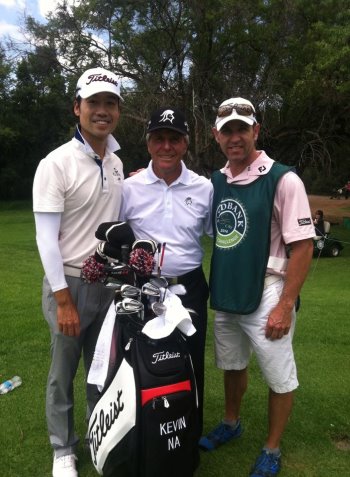 Kenny Harms with Kevin Na and Gary Player