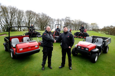 Dean Wood course manager Chris Halkerd and Cheshire Turf Machinery area sales manager Chris Halley with the new Toro fleet