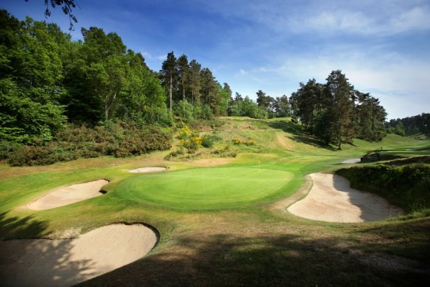 The 6th green at Hindhead Golf Club, member of the Southern Counties Heathland Golf Tou