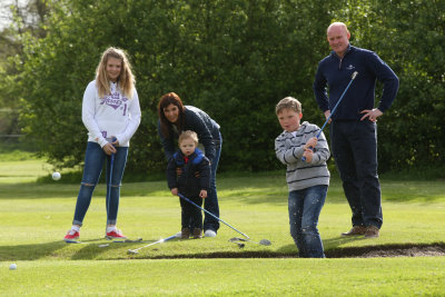 Celtic Manor Resort Caerleon Golf Club Martyn Williams & Family ©Steve Pope - Sportingwales
