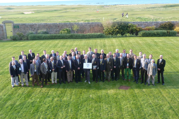 EIGCA members at the 2015 Annual Meeting with the North Berwick links in the background