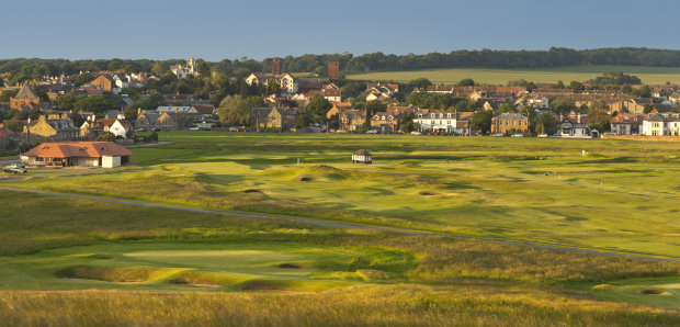  Hole 17 Gullane No.1 with clubhouse and part of the town in the background
