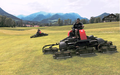 Two of the Jacobsen Fairway 405 mowers in action at Golf Club Ruhpolding