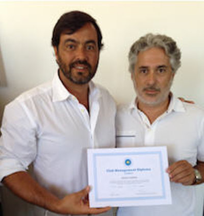 Miguel receiving his Club Management Diploma from the President of the Portuguese Club Managers Association João Paulo Sousa