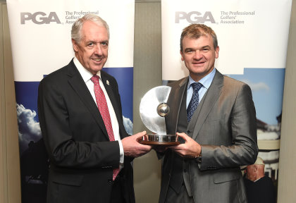 Paul Lawrie receives his PGA Recognition Award from PGA captain Nicky Lumb (Tom Dulat, Getty Images)