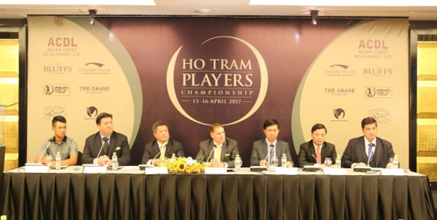 The Ho Tram Players Championship is announced at The Bluffs, Ho Tram Strip by (from left) Anthony Tru’ong (Vietnam #1 Amateur golfer), Ben Styles (Vice President of Golf & Residential Development, Ho Tram Strip), Kyi Hla Han (Commissioner, Asian Tour), Michael E. Kelly (Executive Chairman, Asian Coast Development Ltd), Nguyen Van Cu’u (Secretary General, Vietnam Golf Association), Nguyen Thanh Long (Vice Chairman, Ba Ria-Vung Tau People’s Committee, Jed Moore (Tournament Promoter, Performance54) 