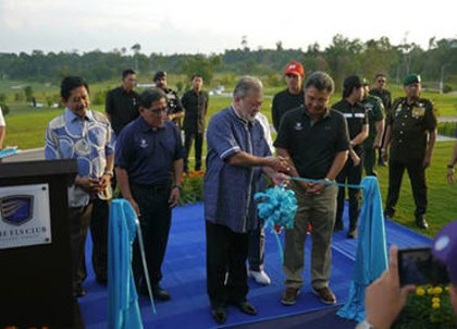 His Majesty Sultan Ibrahim officially launches The Els Club Desaru Coast - Ocean Course with ribbon cutting ceremony