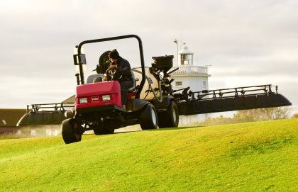 Course manager Mark Heveran has found the MultiPro’s shrouded boom option provides 75 percent more opportunities to spray