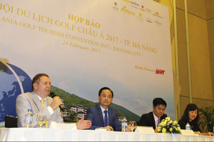 from left - Mr. Peter Walton CEO IAGTO - Mr. Nguyen Xuan Binh deputy director Danang tourism department - Mr. Ngo Quang Vinh Director of Danang tourism department - Ms. Vu Van Yen deputy editor of Vietnam Golf Magazine